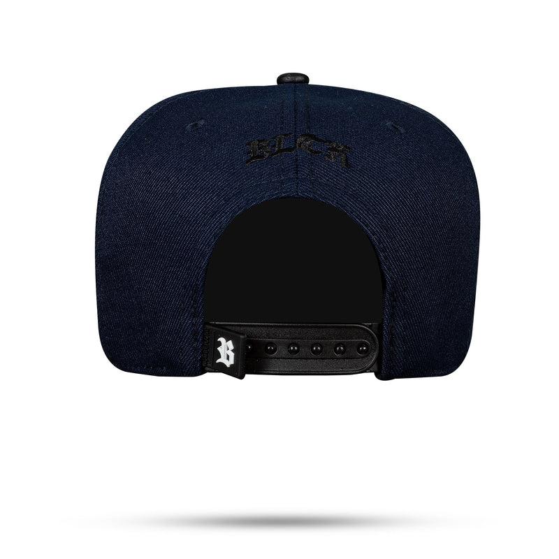 Boné Azul Marinho Snapback Aba Couro Perfured