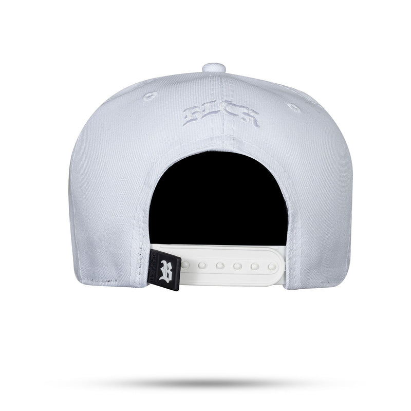 Boné Branco Snapback Logo Alto Relevo Verniz Azul Claro