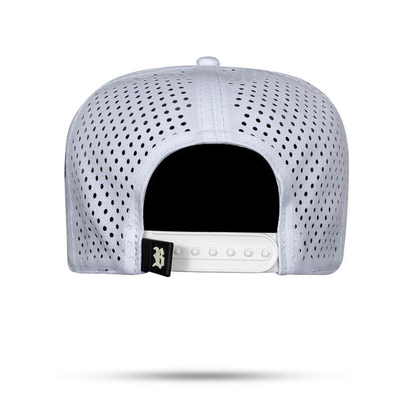 Boné Branco Snapback Trucker Laser Logo Preto