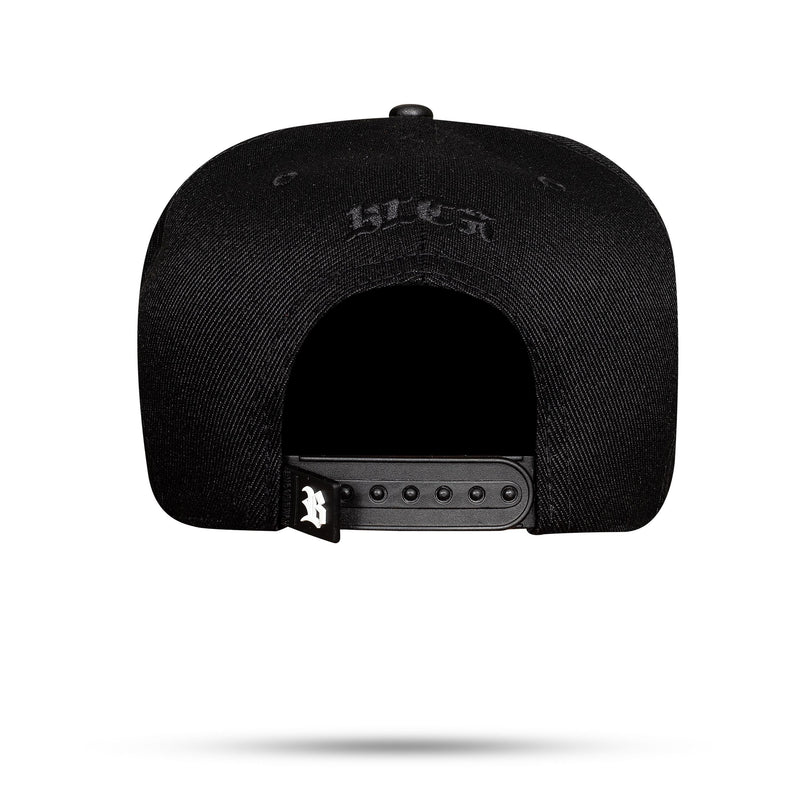 Boné Preto Snapback Fogo Vermelho