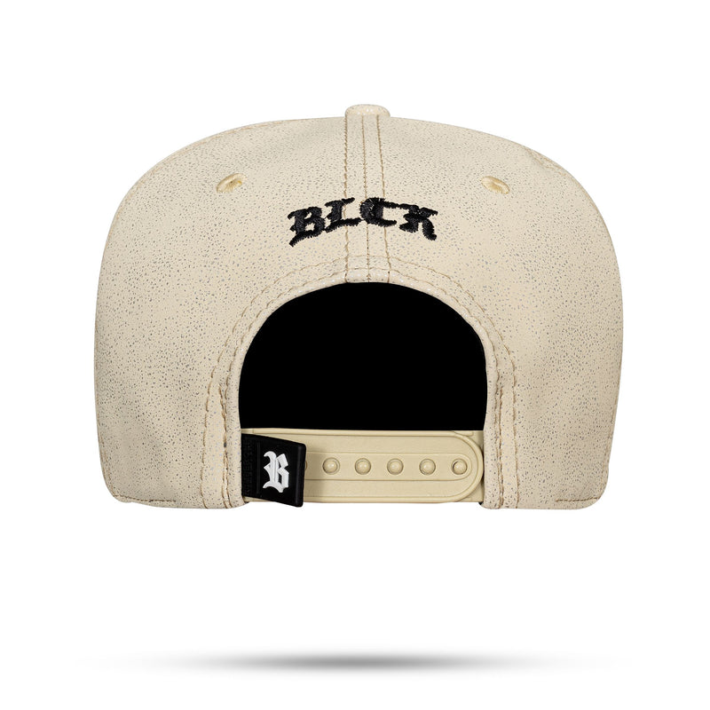 Boné Creme Snapback Galáxia Logo Shield