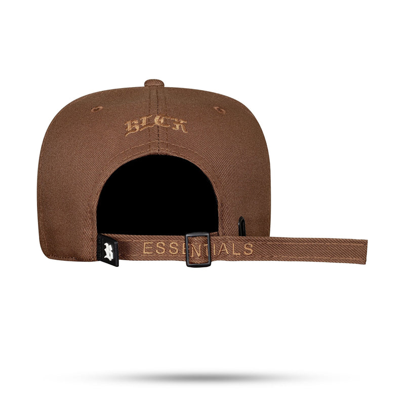 Boné Marrom Strapback Basic Essentials