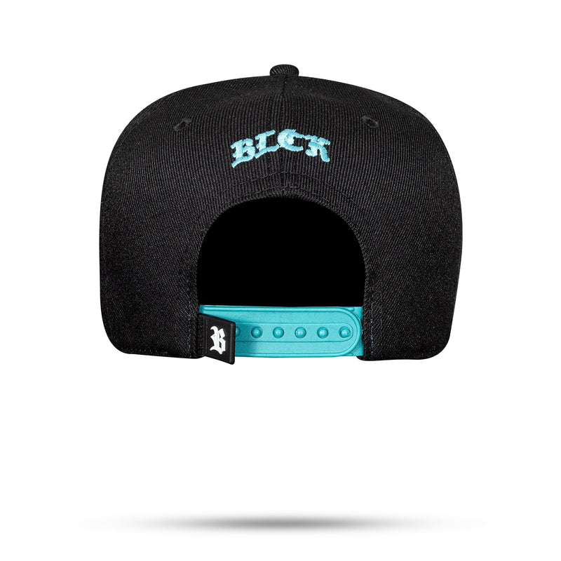 Boné Preto Snapback Aba Couro Azul Estrelado