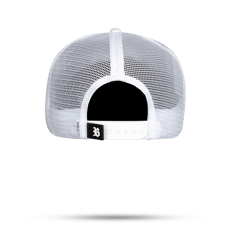 Boné Branco Snapback Trucker Logo B Preto