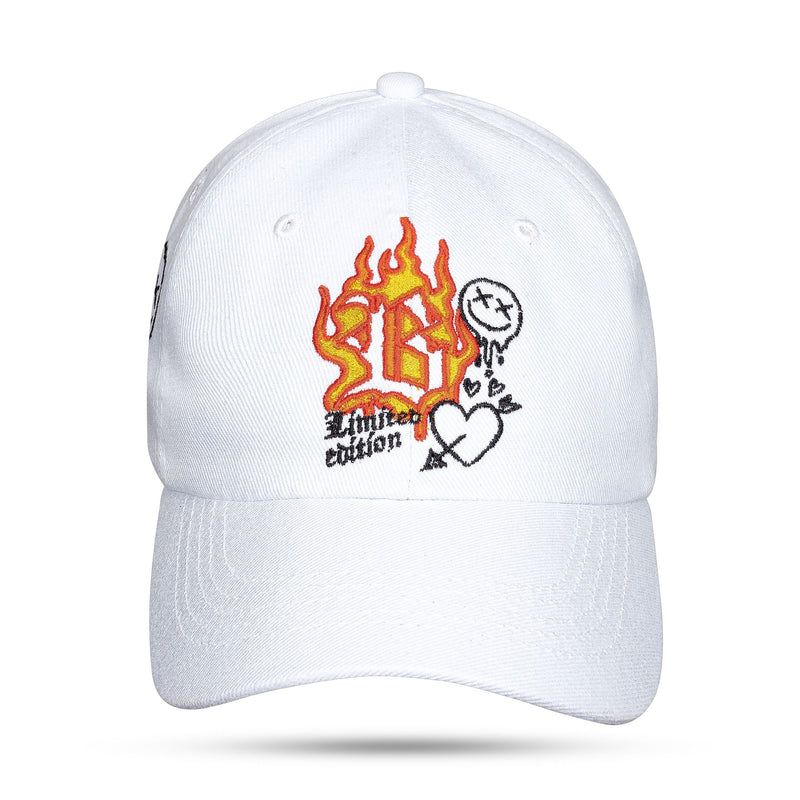 Boné Branco Dad Hat Fire Edition