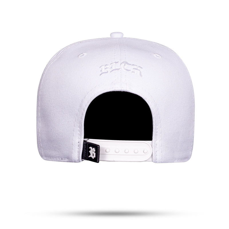 Boné Branco Snapback Flame Cash