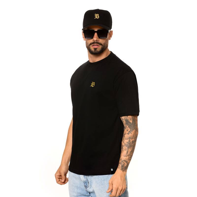 Camiseta Oversized Preta Logo Dourado