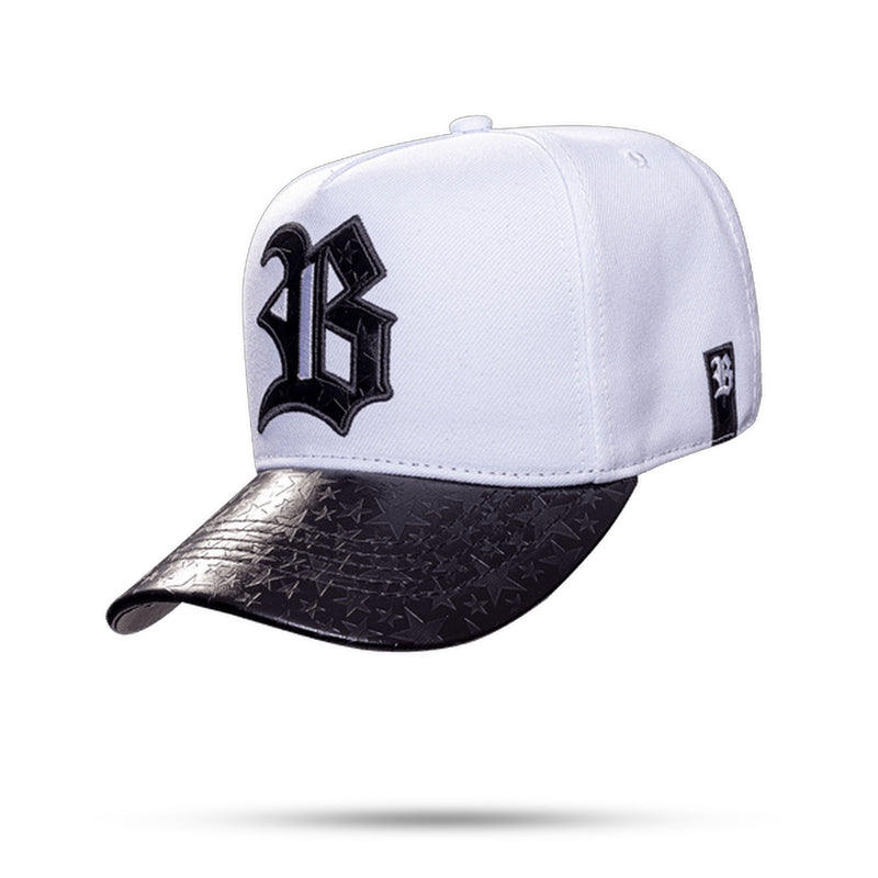 Boné Branco Snapback Aba Couro Estrelado