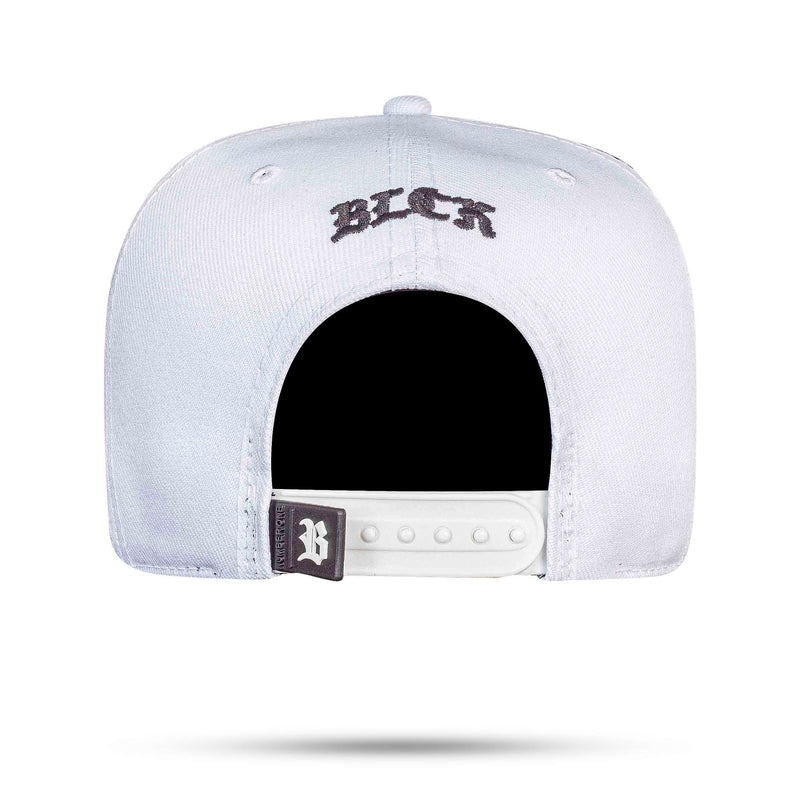 Boné Branco Snapback Basic Metal Brilhante Preto